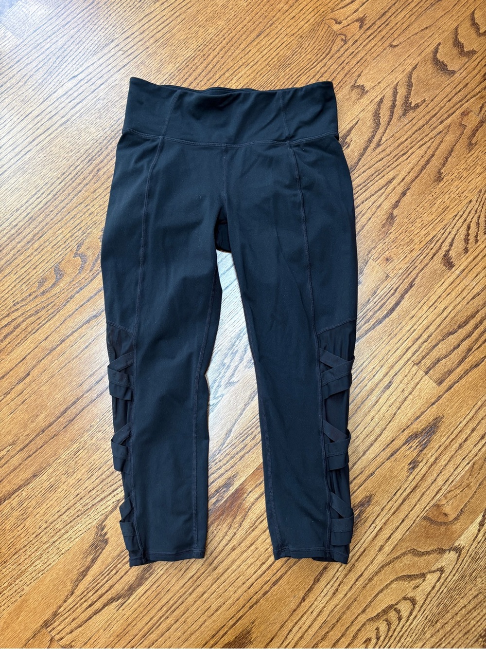 Athleta Black Performance Capri-Length Leggings
